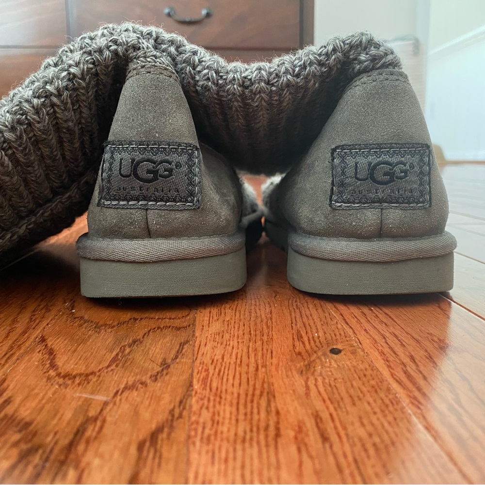 Gray Knit Ugg Sweater Boot Size 8 - image 8